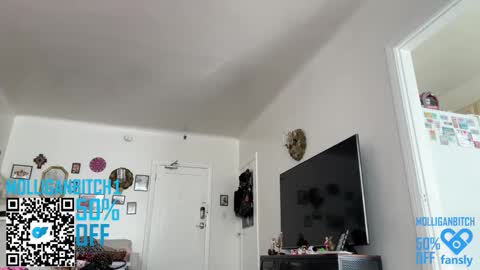 Evelyn online show from 02-05-26, 09:30