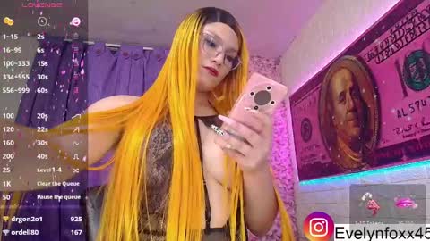 Snapshot of evelynfox_xx chatting on 01-08-25, 02:57 evelyn Foxx new account online show from 01-08-25, 02:57