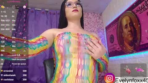 Snapshot of evelynfox_xx chatting on 02-22-25, 11:57 evelyn Foxx new account online show from 02-22-25, 11:57
