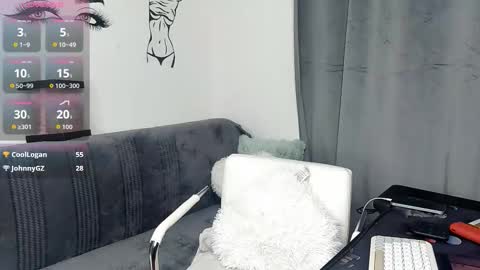 Evelyn online show from 11-22-25, 06:40