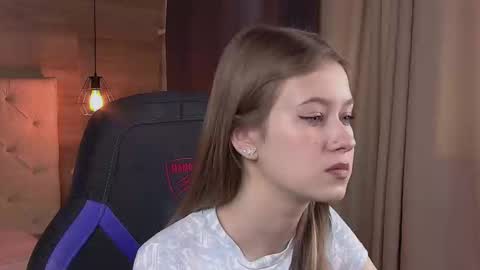 Snapshot of evemundie chatting on 02-28-25, 09:25 Eve online show from 02-28-25, 09:25