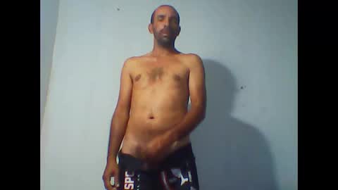 Snapshot of everaldosantos chatting on 11-25-25, 11:05 everaldosantos online show from 11-25-25, 11:05