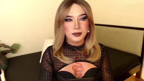 Snapshot of everlastingsweet69 chatting on 12-19-25, 05:20 BEST OF BOTH WORLD online show from 12-19-25, 05:20