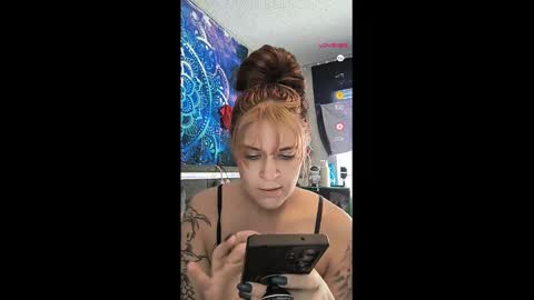 Snapshot of everleighlux chatting on 03-06-25, 08:48 Aly online show from 03-06-25, 08:48