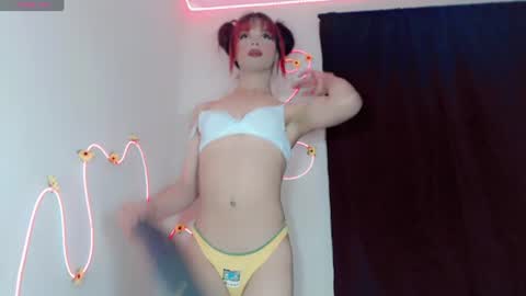 everlin_01 online show from 06-20-26, 05:43