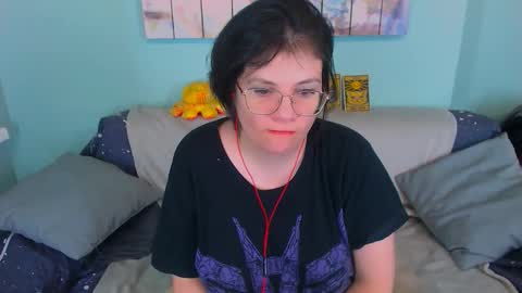 Everly online show from 02-11-26, 04:01