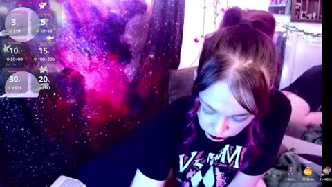 Snapshot of everlyester chatting on 02-02-25, 07:41 Evie online show from 02-02-25, 07:41