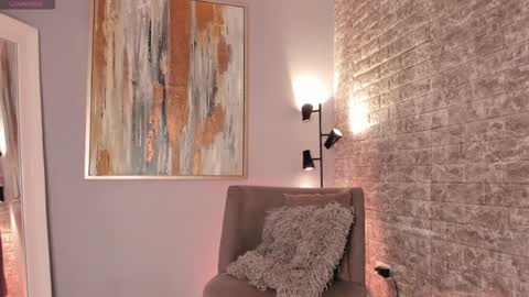 Sophia online show from 01-06-25, 06:31