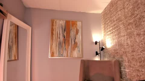 Sophia online show from 01-22-25, 01:42