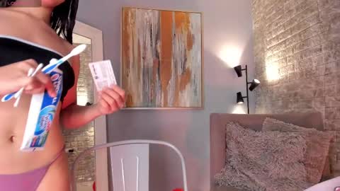 Sophia online show from 02-12-25, 08:07