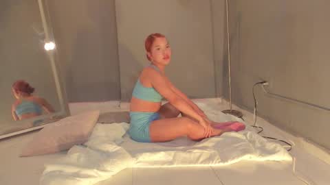 Sophia online show from 09-10-25, 07:58