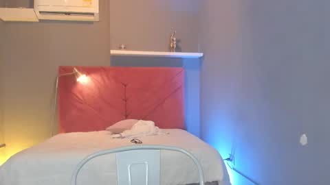 Sophia online show from 10-11-25, 08:07