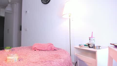 Snapshot of eves_bodyxxx chatting on 01-12-25, 09:51 Sensation Body online show from 01-12-25, 09:51