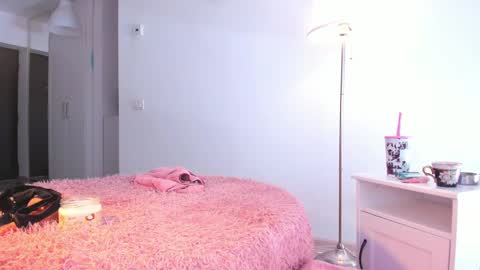 Snapshot of eves_bodyxxx chatting on 03-10-25, 09:53 Sensation Body online show from 03-10-25, 09:53