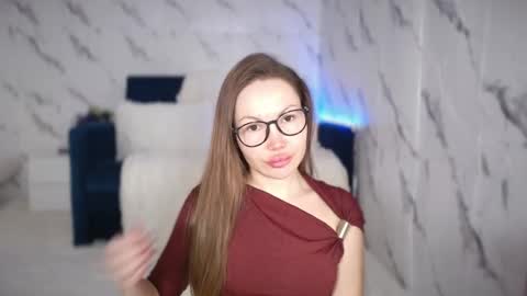 Snapshot of evesib chatting on 09-21-25, 10:55 Goddes 1 online show from 09-21-25, 10:55