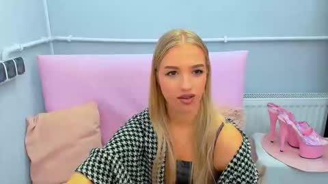 Eve online show from 09-17-25, 03:24