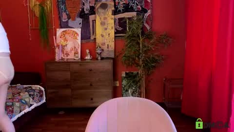 evi_brook online show from 05-20-26, 12:33