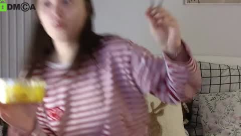 evi_woow online show from 01-03-25, 07:07