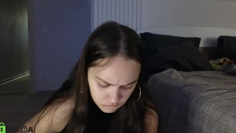 evi_woow online show from 03-31-26, 09:26