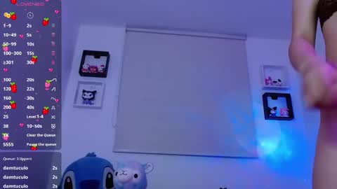 Snapshot of evie_cloud chatting on 02-15-25, 07:06 Evie Cloud online show from 02-15-25, 07:06