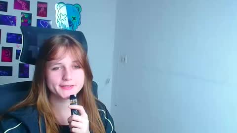 Evie online show from 12-17-25, 06:36