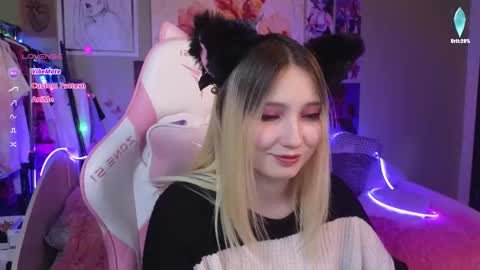 Evie online show from 12-12-24, 08:53