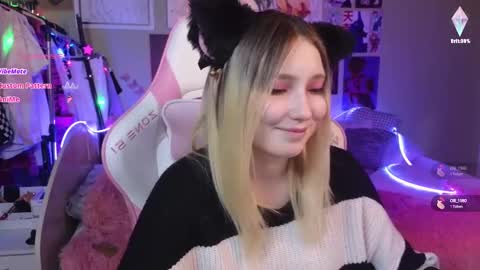 Evie online show from 12-12-24, 11:58