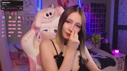 Snapshot of evie_rosen chatting on 01-12-26, 09:20 Evie online show from 01-12-26, 09:20