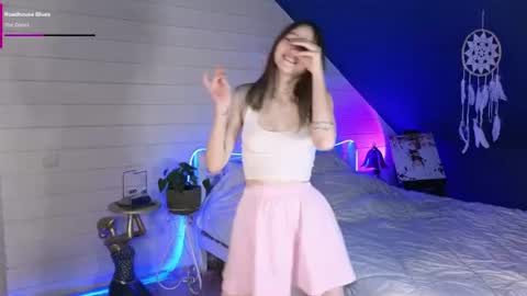 Evie online show from 06-24-26, 10:31