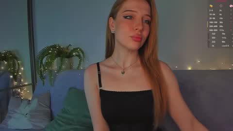 Snapshot of eviesapphire chatting on 12-14-25, 12:05 Sofia online show from 12-14-25, 12:05