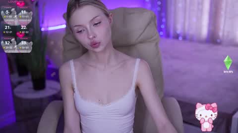 Snapshot of evistarr chatting on 10-04-25, 09:51 Eva online show from 10-04-25, 09:51