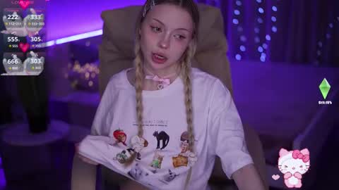 Snapshot of evistarr chatting on 11-05-25, 04:29 Eva online show from 11-05-25, 04:29