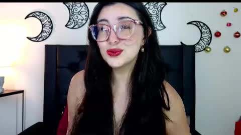 Evolet online show from 12-19-25, 05:42