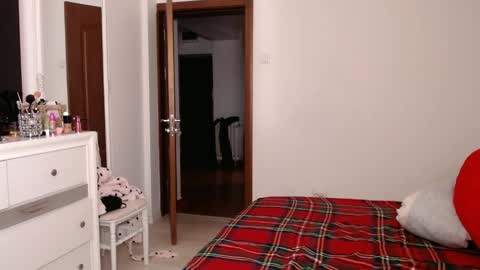 Snapshot of evolett chatting on 02-19-25, 04:12 ONLYFANS There are legends that in this room all your wishes can come true Private is Open online show from 02-19-25, 04:12