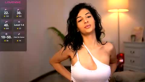 Snapshot of evorahnoir chatting on 06-16-26, 03:20 Evorah online show from 06-16-26, 03:20