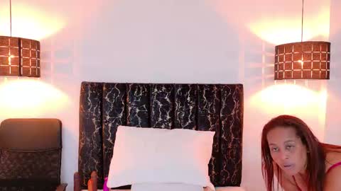 evvaa_moon online show from 04-17-26, 12:30