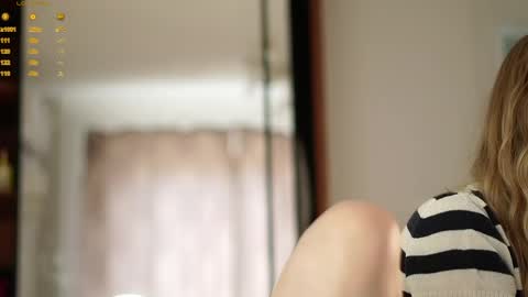 Snapshot of evvr chatting on 05-13-26, 01:36 Eva online show from 05-13-26, 01:36