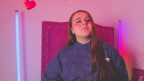 Snapshot of evy_orange1 chatting on 10-07-25, 01:14 EVY online show from 10-07-25, 01:14