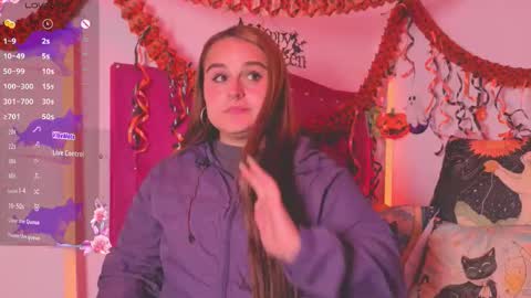 Snapshot of evy_orange1 chatting on 11-02-25, 12:13 EVY online show from 11-02-25, 12:13