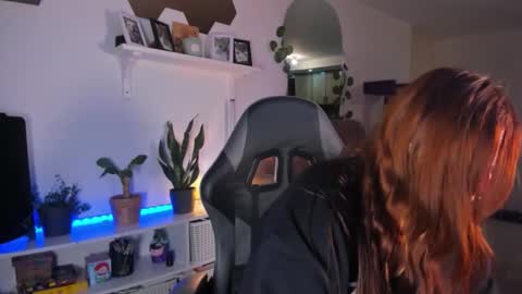 EVY online show from 02-03-26, 06:11