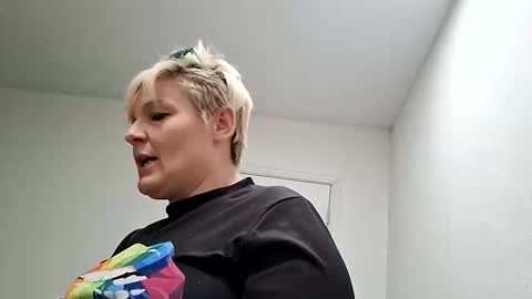 Snapshot of excitmama chatting on 03-01-26, 11:40 excitmama online show from 03-01-26, 11:40