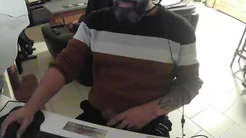 Snapshot of exibdevil chatting on 02-17-25, 10:14 Gio online show from 02-17-25, 10:14