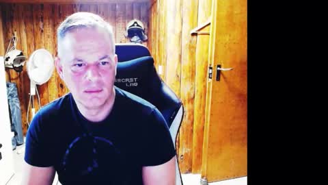 Snapshot of exibe1219 chatting on 12-20-24, 11:32 exibe1219 online show from 12-20-24, 11:32