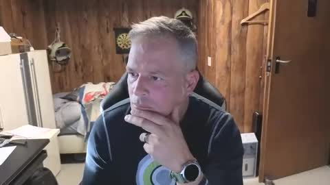 Snapshot of exibe1219 chatting on 11-06-25, 09:43 exibe1219 online show from 11-06-25, 09:43