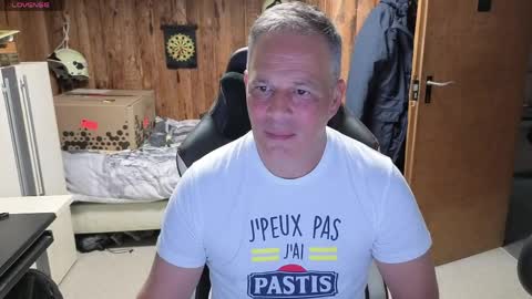 Snapshot of exibe1219 chatting on 04-05-26, 06:05 exibe1219 online show from 04-05-26, 06:05