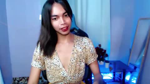 Snapshot of exotic_blacklixexx69 chatting on 12-22-24, 01:34 Lixe online show from 12-22-24, 01:34