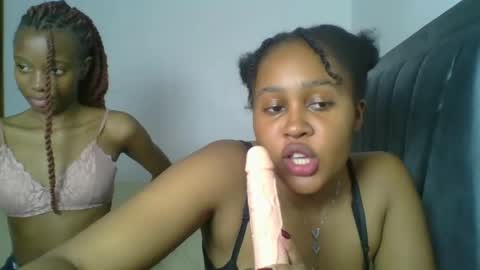 Snapshot of exotic_cutiee chatting on 05-08-26, 11:04 exotic_cutiee online show from 05-08-26, 11:04