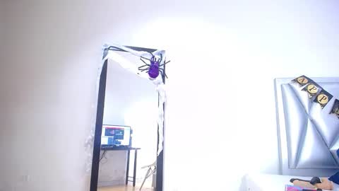 exotic_karmella online show from 10-27-25, 09:19