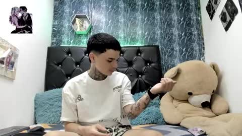 exotichot_couple online show from 01-05-26, 09:29