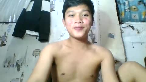 Snapshot of exotichugecock chatting on 02-04-25, 01:38 Jan online show from 02-04-25, 01:38